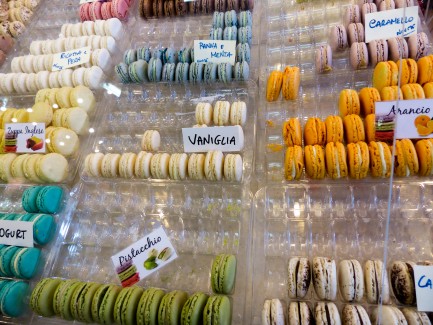 Italian colorful cookies