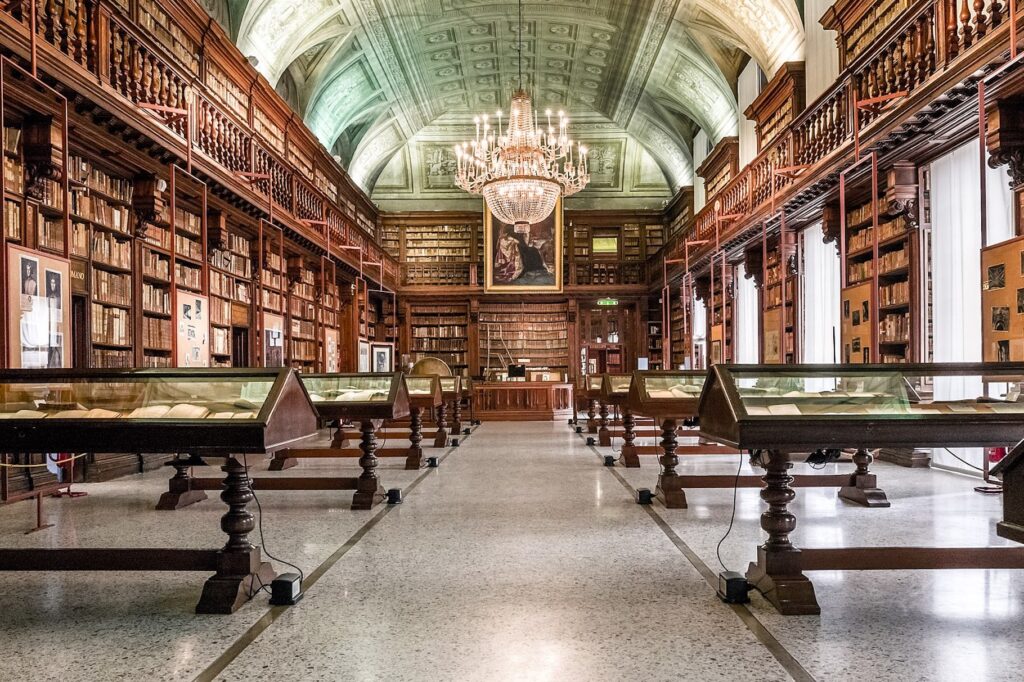 la biblioteca di Milano istituita dall' imperatrice  